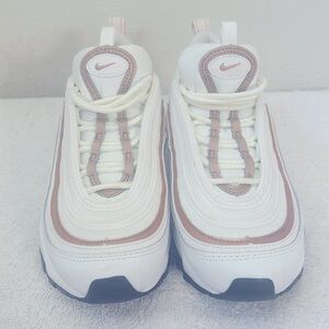 NIKE
AIR MAX 97
GRADE SCHOOL LIFESTYLE SHOES SZ 5.5